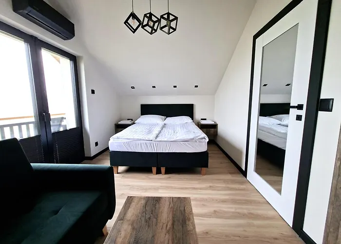 Semesterbostad Smoczechaty Smoldzinski Las