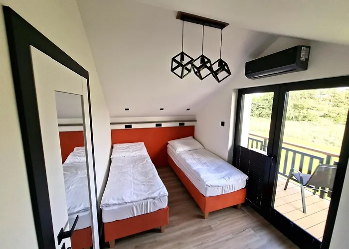 Semesterbostad Smoczechaty Smoldzinski Las